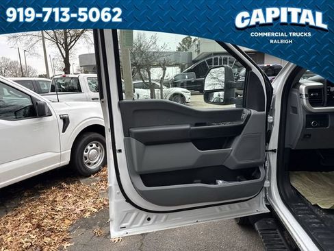 New 2025 Ford F450 XL w/ XL Chrome Package image 21