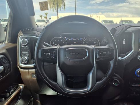 Used 2021 GMC Sierra 1500 Denali w/ Denali Ultimate Package AWD/4WD image 21
