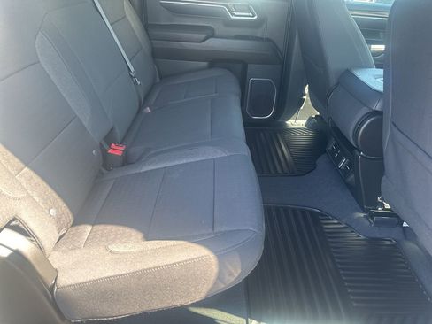 Used 2023 Chevrolet Silverado 1500 LT AWD/4WD image 17