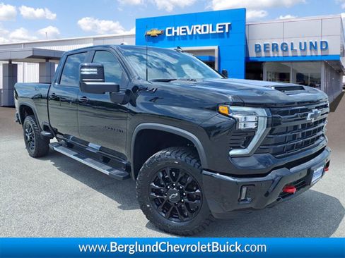 New 2026 Chevrolet Silverado 2500 LT w/ Trail Boss Package AWD/4WD image 1