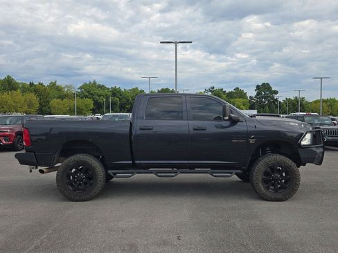 Used 2016 RAM 2500 Tradesman w/ Chrome Appearance Group AWD/4WD image 8
