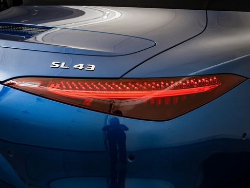 Certified 2023 Mercedes-Benz SL 43 AMG image 18