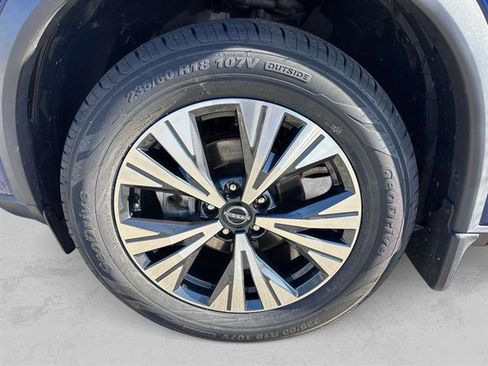 Certified 2023 Nissan Rogue SV w/ SV Premium B Package image 7