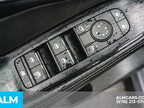 Used 2025 Nissan Rogue SV FWD image 46