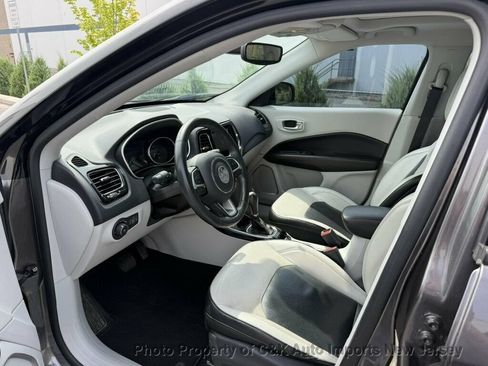 Used 2018 Jeep Compass Limited AWD/4WD image 11