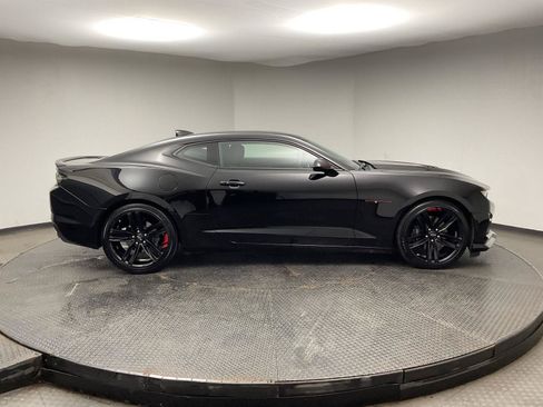 Certified 2022 Chevrolet Camaro LT w/ Redline Edition RWD image 8