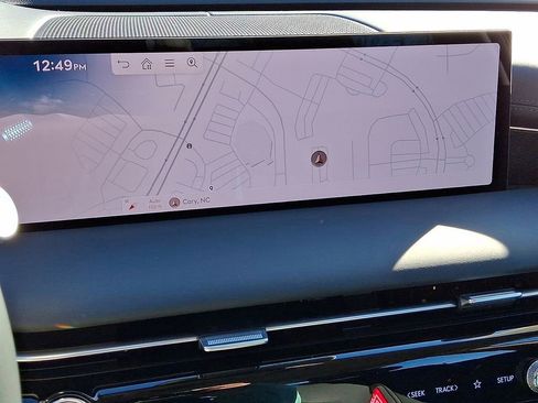 Used 2025 Genesis G80 2.5T image 14