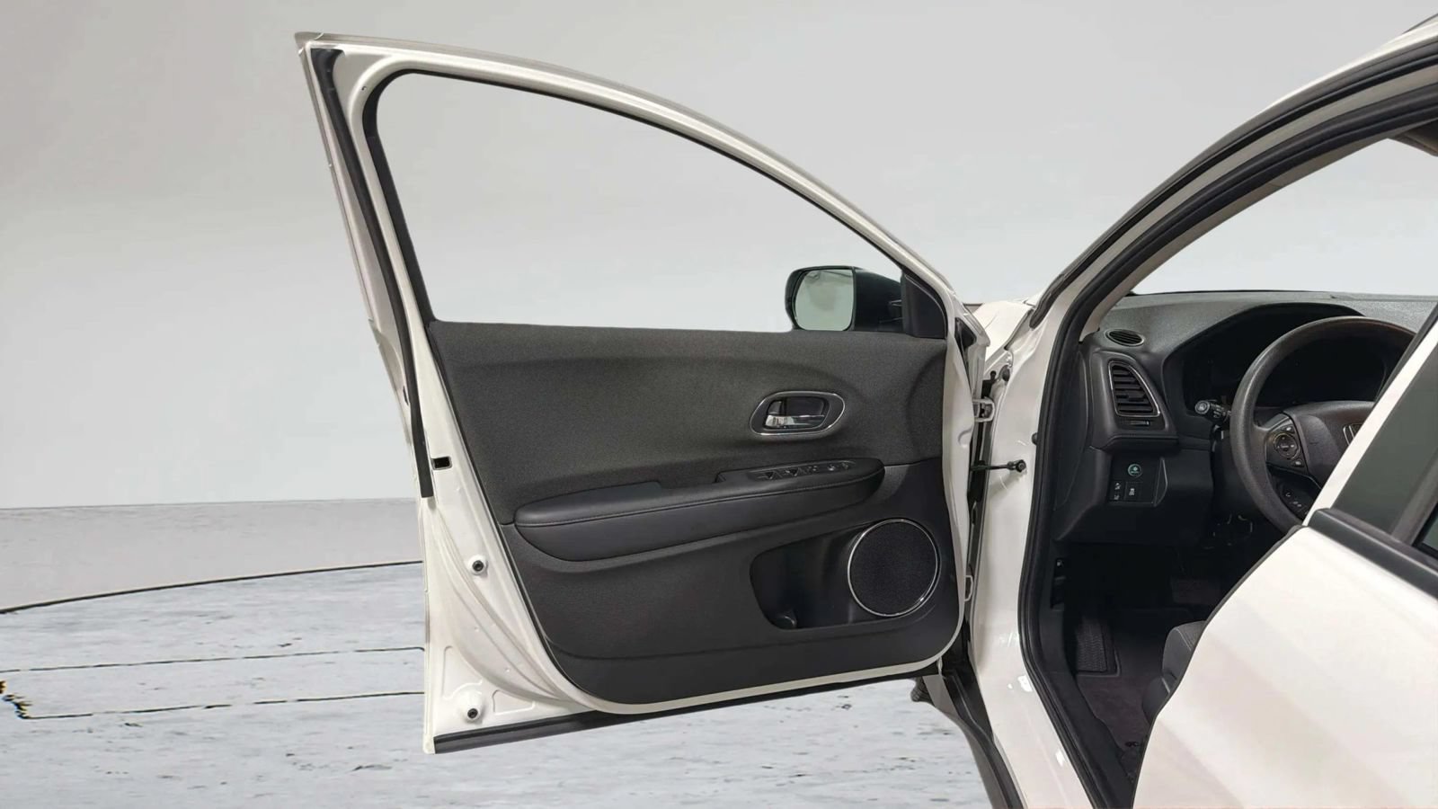 Used 2021 Honda HR-V EX image 55