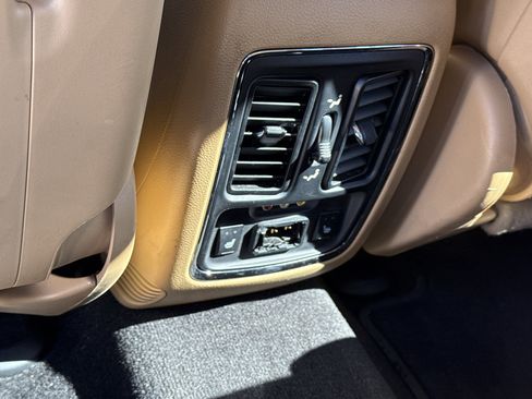 Used 2013 Dodge Durango Citadel w/ Technology Group image 12