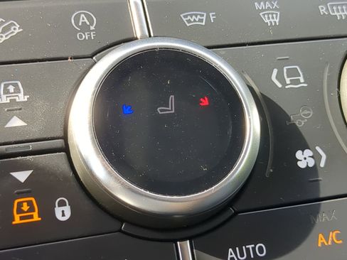 Used 2020 Land Rover Defender 110 HSE image 54