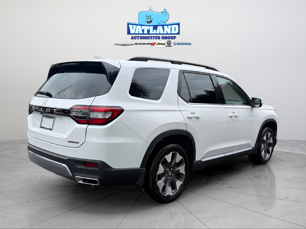 New 2026 Honda Pilot Touring image 5