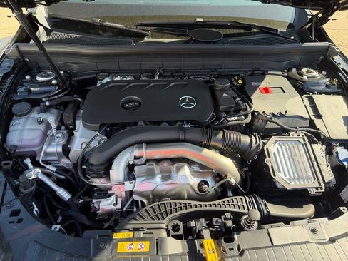 New 2026 Mercedes-Benz GLB 250 image 24