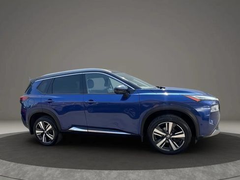 Used 2021 Nissan Rogue Platinum AWD/4WD image 4
