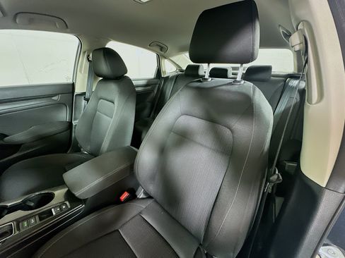 Used 2025 Honda Civic LX image 19