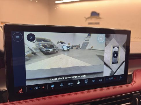 Used 2025 Lincoln Corsair Grand Touring w/ Equipment Group 302A image 31