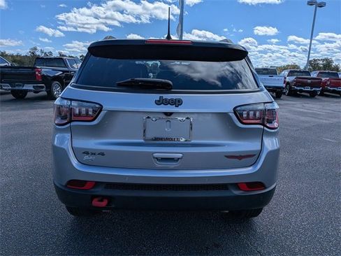 Used 2023 Jeep Compass Trailhawk image 5