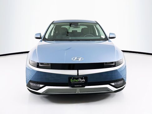 Used 2024 Hyundai Ioniq 5 SEL image 2