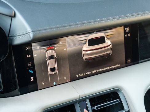 Used 2025 Porsche Taycan 4S image 32