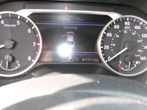 Used 2024 Nissan Sentra SV image 14