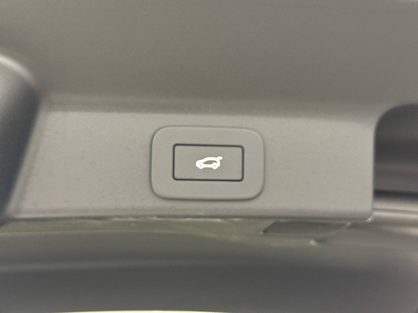 New 2026 Jaguar F-PACE R-Dynamic S AWD/4WD image 12