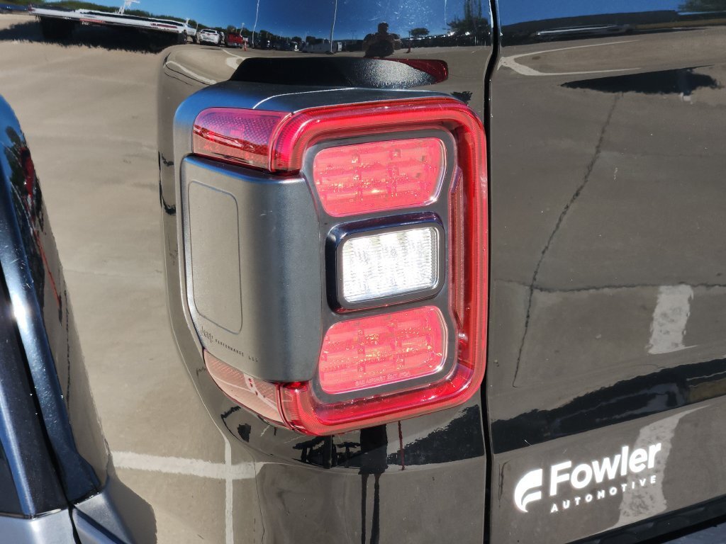 Used 2020 Jeep Gladiator Rubicon AWD/4WD image 15
