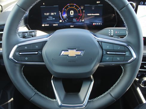 New 2026 Chevrolet Traverse LT w/ Sun and Wheel Package image 12