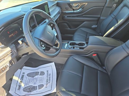 New 2026 Lincoln Corsair Premiere image 15