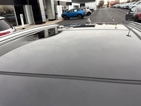 Used 2023 Buick Envision Avenir image 8