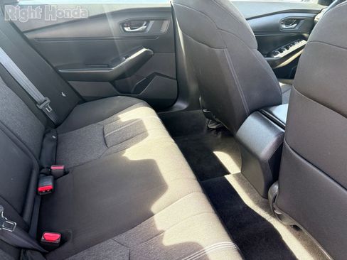 Used 2023 Honda Accord Sport image 27