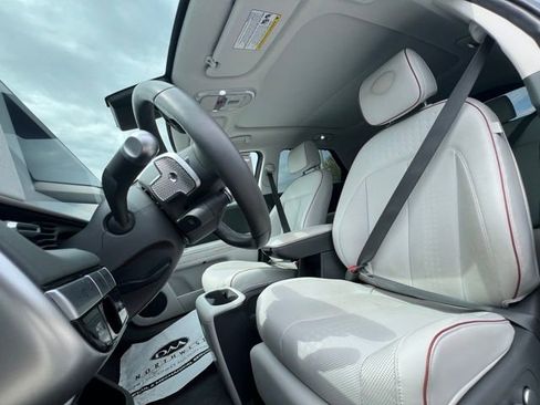 Used 2024 Hyundai Ioniq 5 Limited image 14