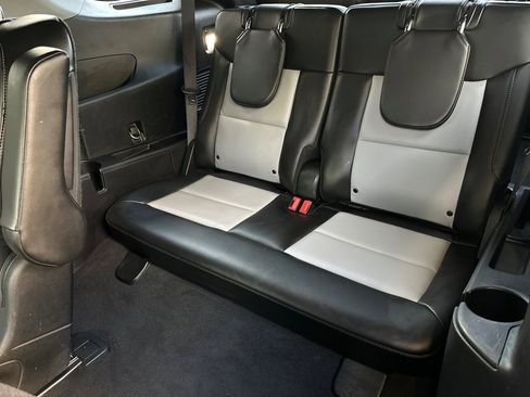 Certified 2022 Ford Explorer XLT w/ Equipment Group 202A image 14