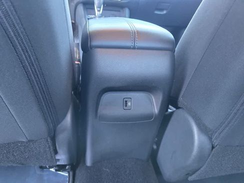 Used 2023 Nissan Sentra SV FWD image 13