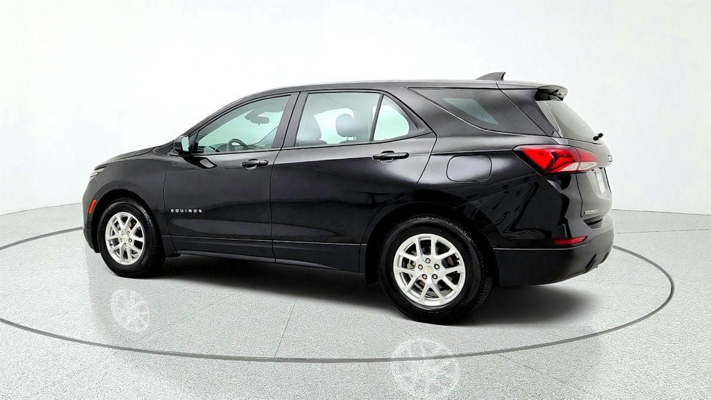 Used 2024 Chevrolet Equinox LS FWD image 7