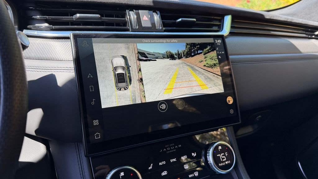 Used 2023 Jaguar F-PACE SVR AWD/4WD image 19