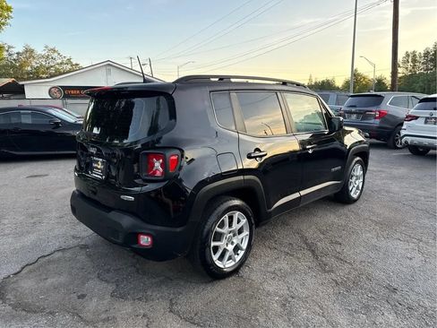 Used 2020 Jeep Renegade Latitude FWD image 5