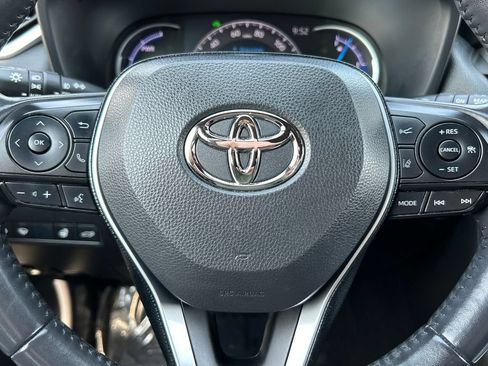 Used 2020 Toyota RAV4 XSE AWD/4WD image 9