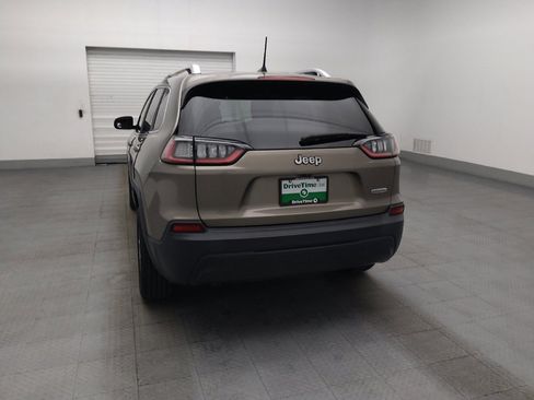 Used 2019 Jeep Cherokee Latitude w/ Popular Appearance Group FWD image 6