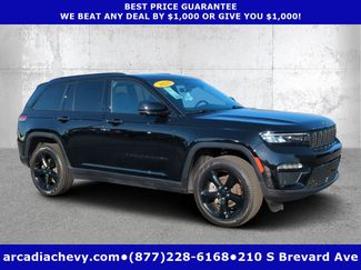 Used 2025 Jeep Grand Cherokee Limited w/ Luxury Tech Group II video 1