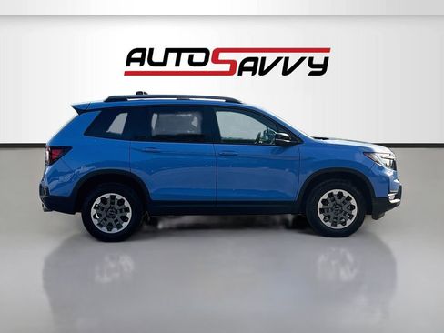 Used 2025 Honda Passport TrailSport image 8