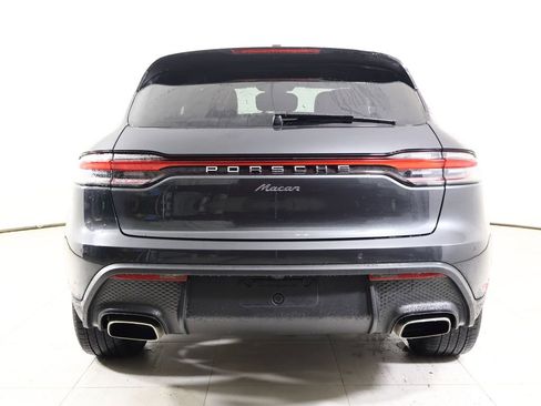 Certified 2025 Porsche Macan image 33
