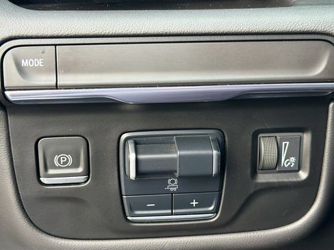 Certified 2023 Cadillac Escalade Sport RWD image 38