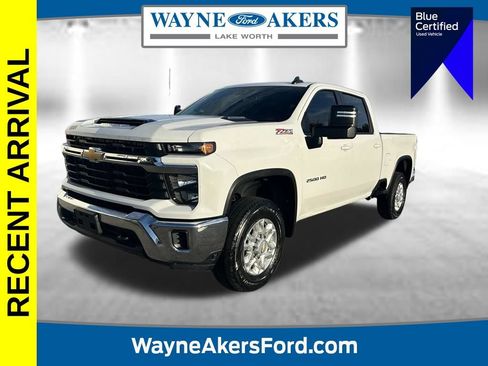 Used 2024 Chevrolet Silverado 2500 LT AWD/4WD image 1