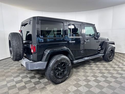 Used 2012 Jeep Wrangler Unlimited Sahara w/ Connectivity Group image 23