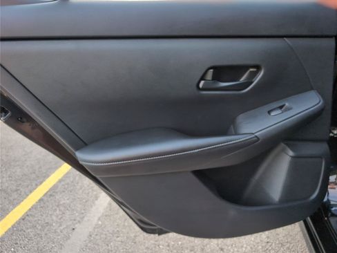 Used 2024 Nissan Sentra SV FWD image 36