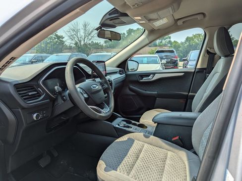 Used 2020 Ford Escape SE image 13