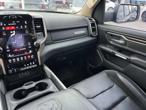 Used 2021 RAM 1500 Laramie AWD/4WD image 15