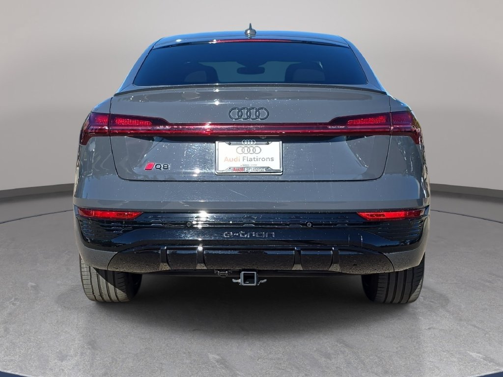 Used 2024 Audi Q8 e-tron Prestige w/ Prestige Package AWD/4WD image 7