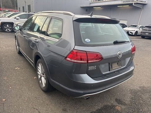 Used 2018 Volkswagen Golf Alltrack SE image 8