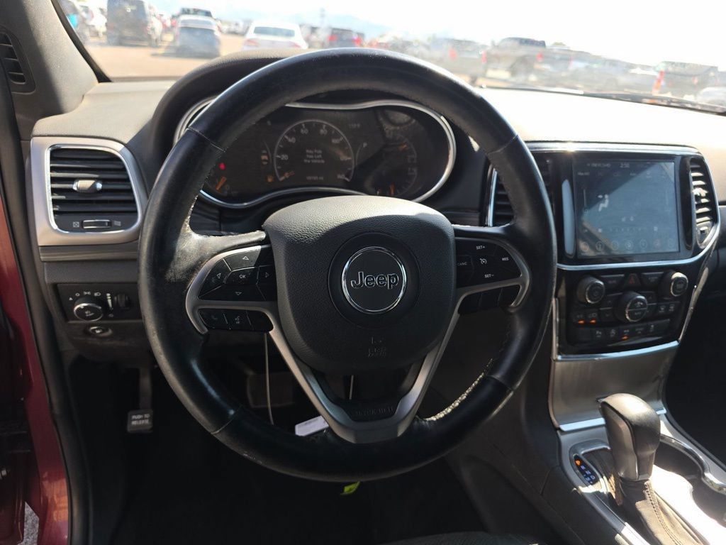 Used 2019 Jeep Grand Cherokee Altitude RWD image 3
