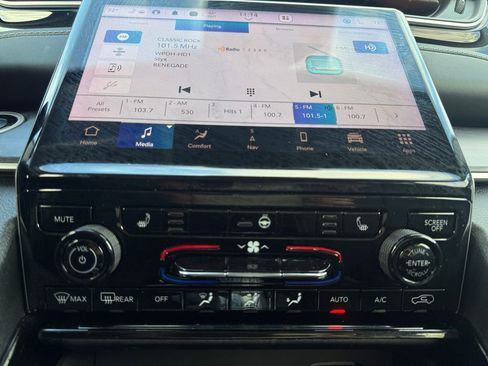 Certified 2022 Jeep Grand Cherokee Limited 4xe image 29